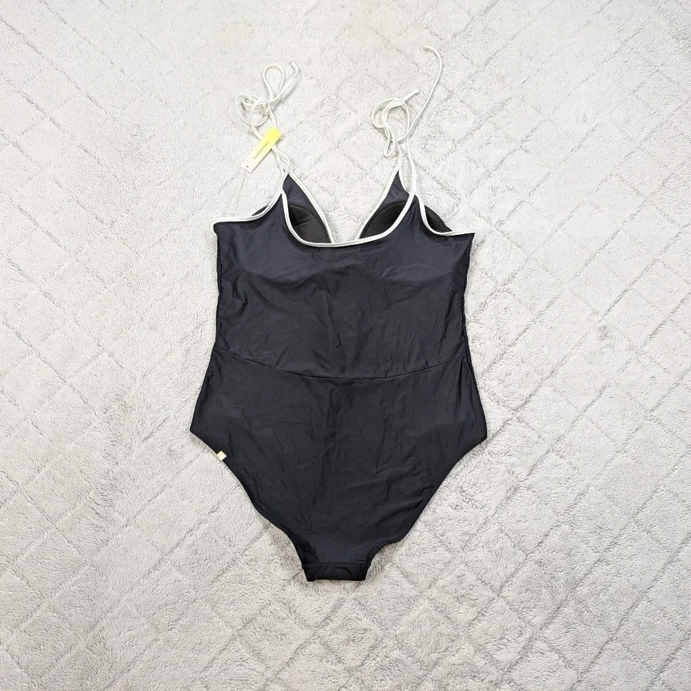 Summersalt Swimsuit Women's 18 Black White Contrast Strap Backflip One Piece